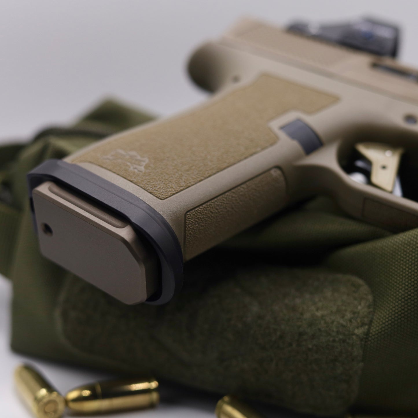 Micro Dagger Magwell - V2